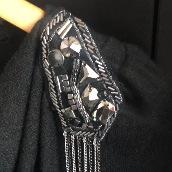 Shoulder embellished sweater - Picture 3 of 4